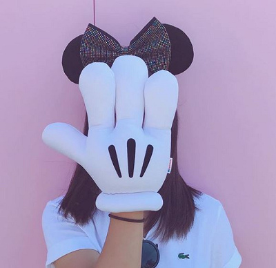 ミッキーコーデ カップル 友達 家族でお揃いを楽しもう 春夏秋冬別おすすめ