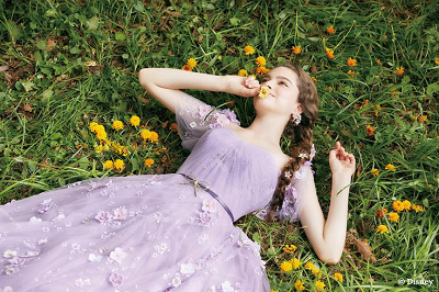 必見 ラプンツェル風ウエディングまとめ アイテムやコーデ 日常でも使える髪型など