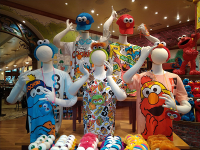 ユニバ 年パスで受けられる割引まとめ レストランやフードの割引特典はあるの スタジオパスがお得に買えるってホント