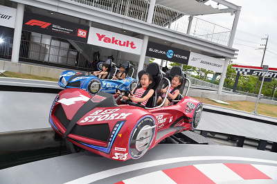 22 鈴鹿サーキットでプールを楽しもう 開催期間 チケット料金 プールの種類 注目フードを紹介