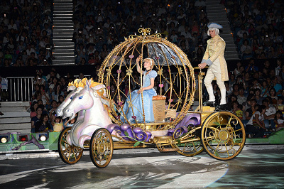 ディズニー オン アイス17情報 最適な防寒とコスチューム公演日