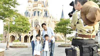 ディズニーフォト 新登場 ラプンツェルランタン撮影 ランド シーでロマンチックな写真撮影ができる