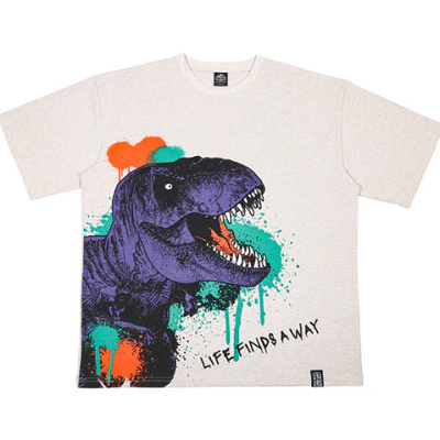 ジュラシックワールドのTシャツ