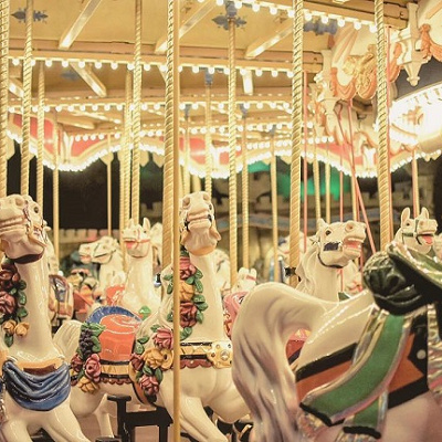 アトラクションから見える景色にも注目