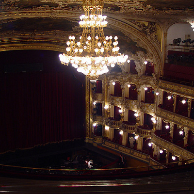 シンガーに選ばれたのは、意外な人物