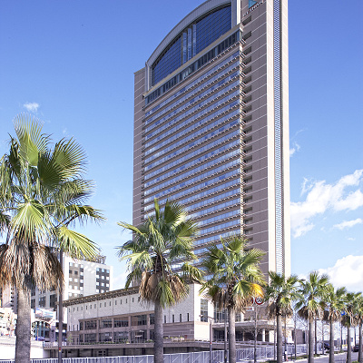 ホテル京阪 ユニバーサル・タワーの外観