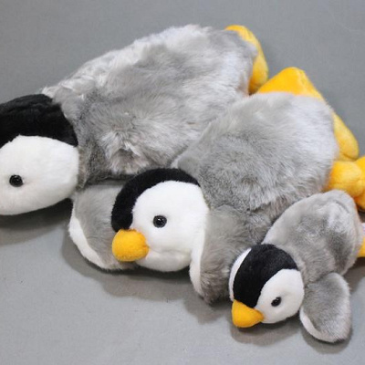 赤ちゃんペンギンのぬいぐるみ