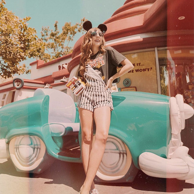 黒Tシャツコーデ①