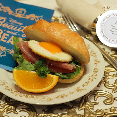 朝のサンドウィッチプレート