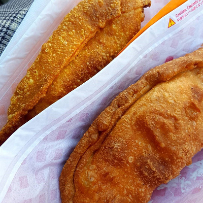 ブリーズウェイ・バイツのフライドピザ