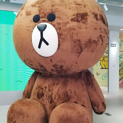 ウフフィのLINEスタンプもチェックしよう