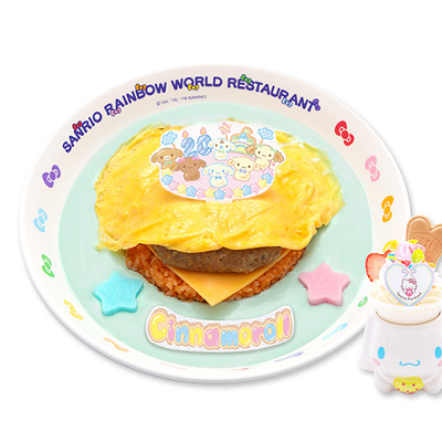 シナモンのブルーカレークリームオムライス