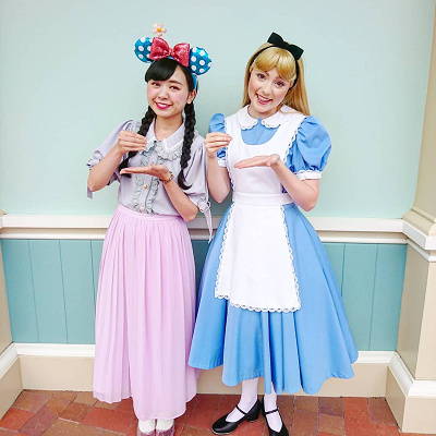 クラシカルブラウス×シャーベットカラーのコーデ