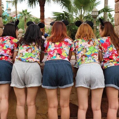 カラフルなディズニーTシャツ☆