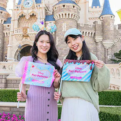 フラッグを持って記念撮影