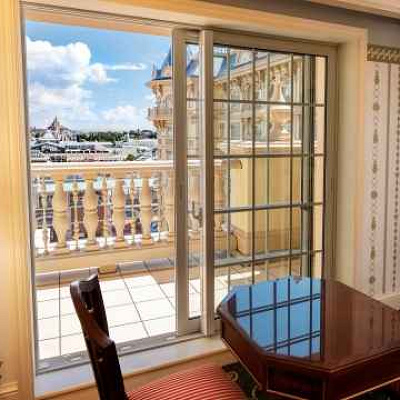 コンシェルジュバルコニーアルコーヴルーム