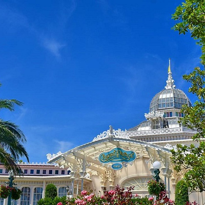 クリスタルパレス・レストラン外観