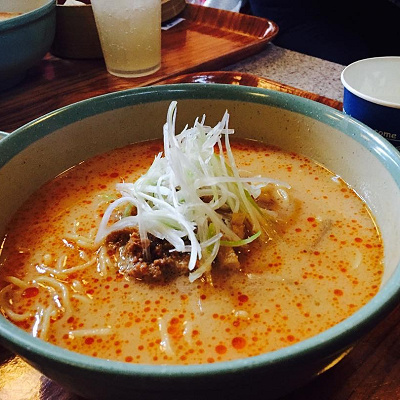 辛味噌がポイントの担々麺