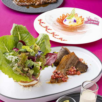 ディズニー・パルパルーザ“ミニーのファンダーランド”エンパイア・グリル・シグネチャーディナー