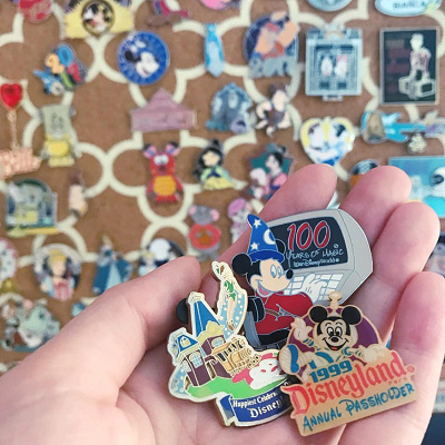 ディズニーピンバッチ