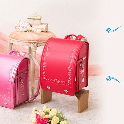 ディズニーリゾートオリジナルランドセル：プレミアムライン