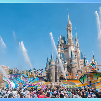 ディズニー夏祭りのショー「燦水！サマービート」