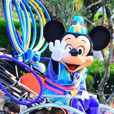 カップルでディズニーに行くと別れる？