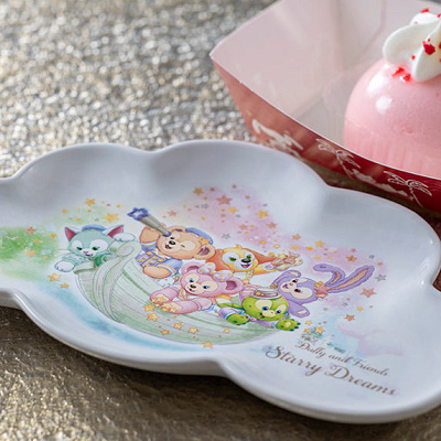 ダッフィー＆フレンズのスターリードリームス：ケーキ