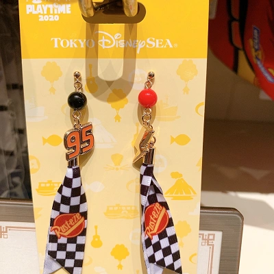 ピアス