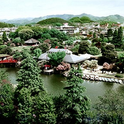 あしかがフラワーパークの外観