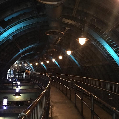 ファストパス通路