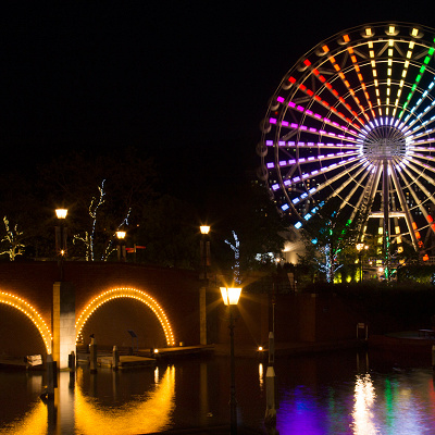 光の観覧車