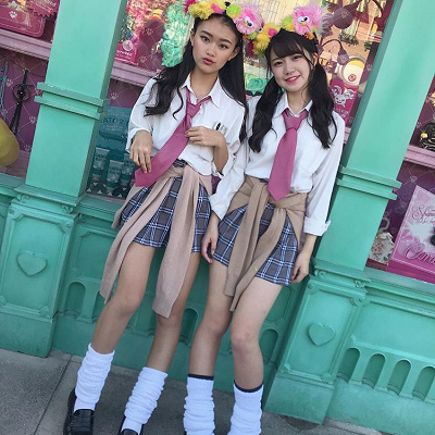 派手めカチューシャ×制服