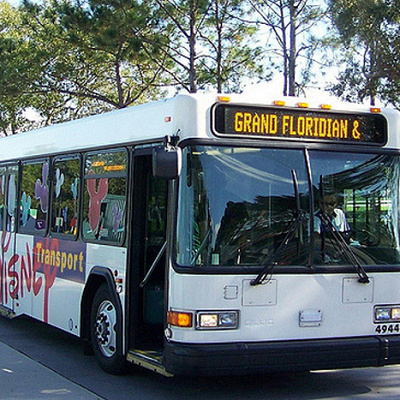 WDW内を走る無料バス