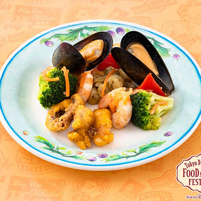 タコのフリットとシーフードサラダ