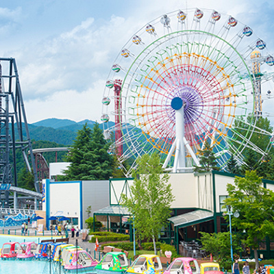 富士急ハイランドの観覧車「シャイニングフラワー」