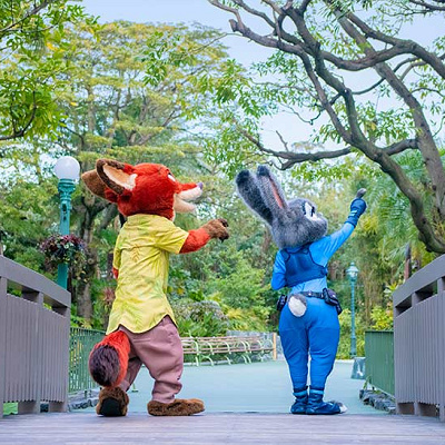 プラザパビリオン・バンドスタンド前グリーティング