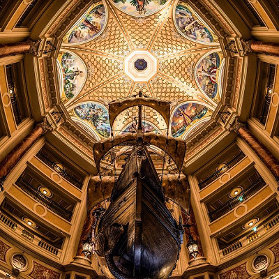 宿泊者はホテルでも購入可能！