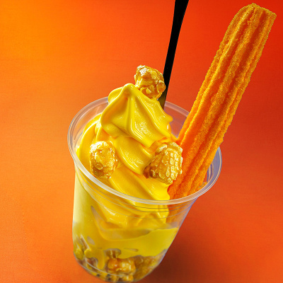 ハロウィンサンデー（パンプキンソフトクリーム&チュロス）