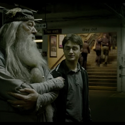 ホラス・スラグホーンを訪ねるハリーとダンブルドア