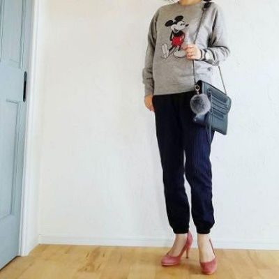 フードなしミッキーパーカー