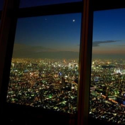 イルミネーション期間中の展望台の混雑は？