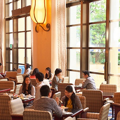 ハイピリオン・ラウンジ