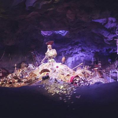 航海の無事を祈らないと、ガイコツになっちゃうかも