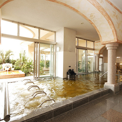 女性用内風呂（ぬる湯）