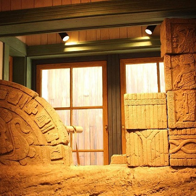 ロストリバーアウトフィッターの店内