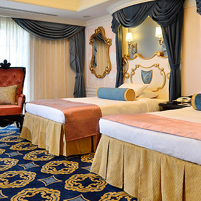 まさにロイヤル！明るく華やかな雰囲気のシンデレラルーム