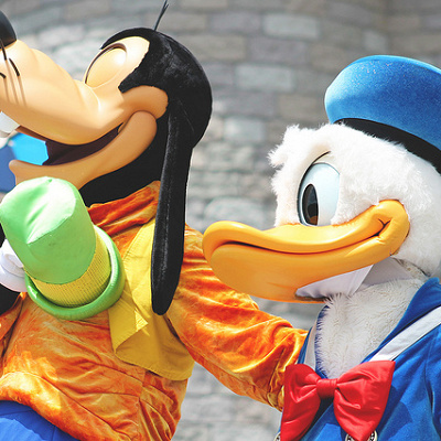 グーフィーとドナルドの活躍が楽しめる『ラテン・アメリカの旅』