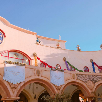 解放的なプラザ