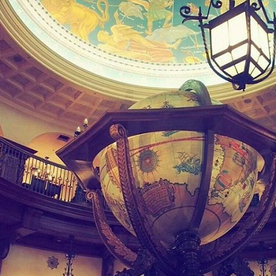 マゼランズの店内